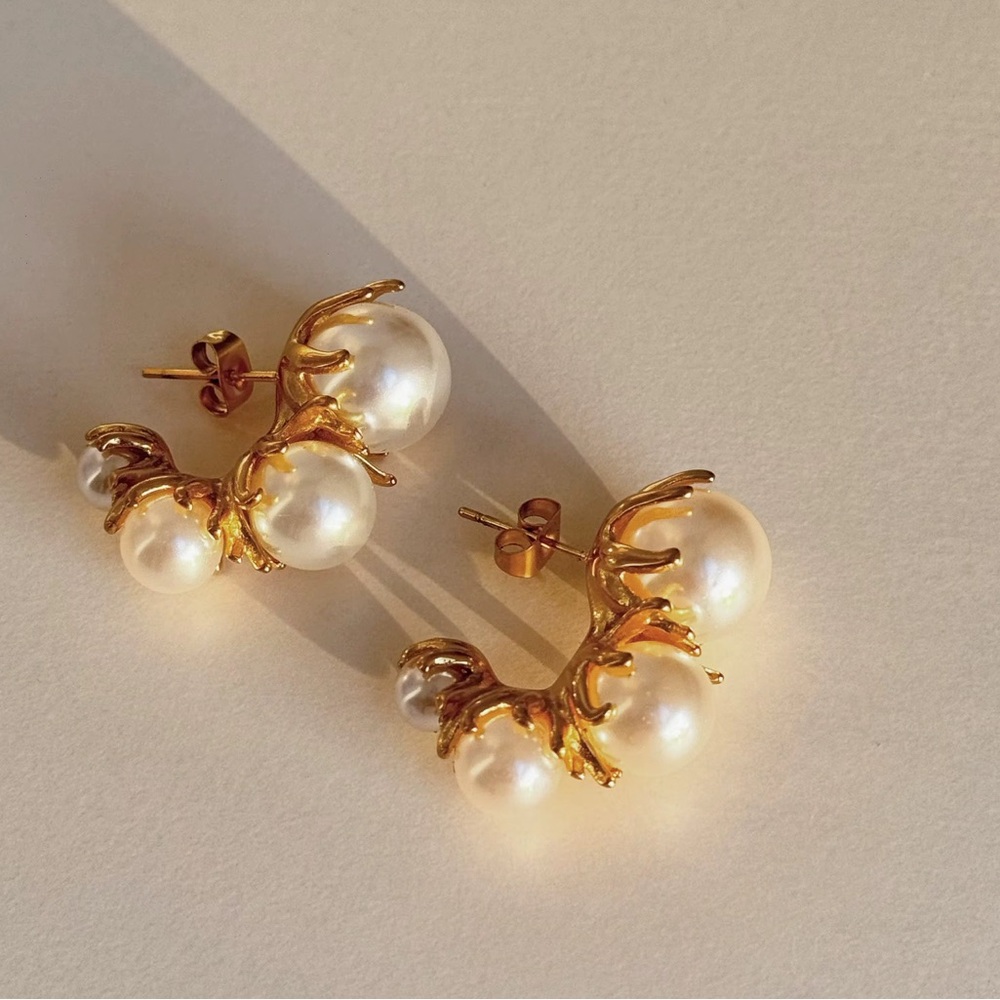 (A9) 18k plated Jumbo Gold and Pearl Earrings